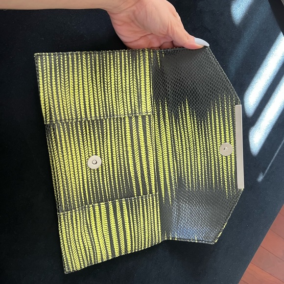 BcbgMaxAzria Snake Leather Clutch - Picture 4 of 6